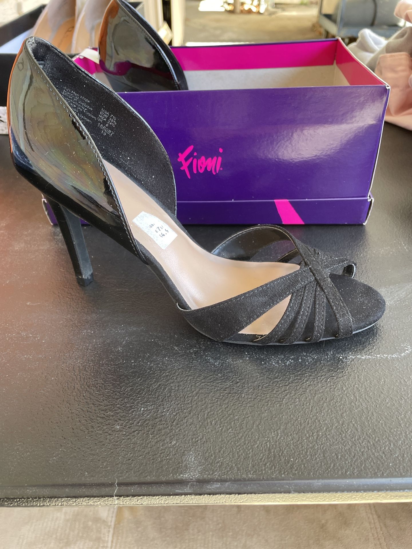 Heels- Size 7 1/2