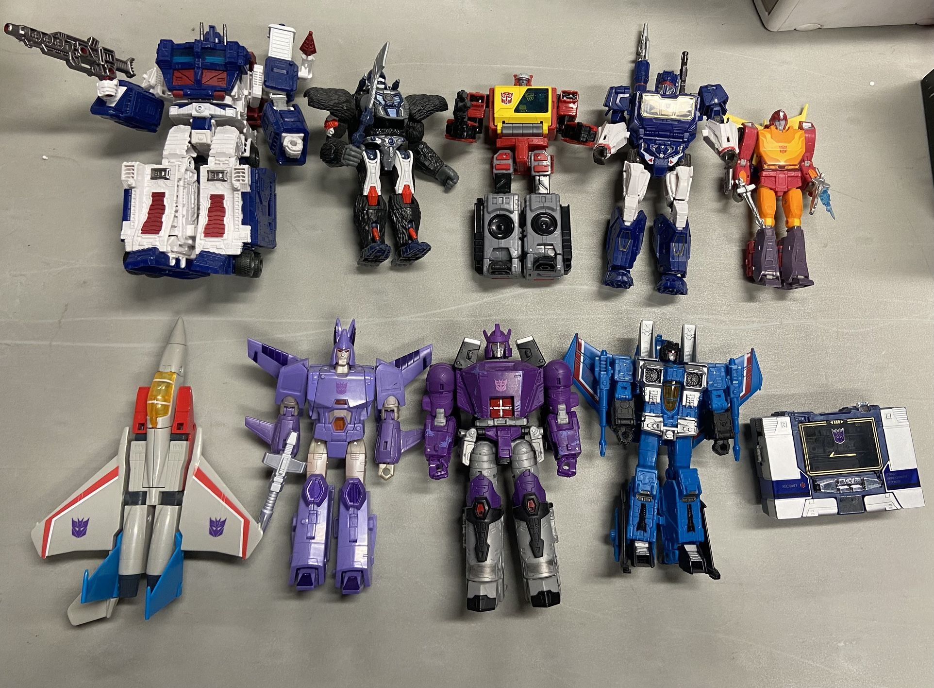 Transformers Toys For Sale Or Trade. Message For Pricing And Availability. Looking To Trade For Old Video Games And Consoles.