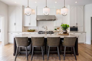 Kitchen Cabinets – Soft Close Doors