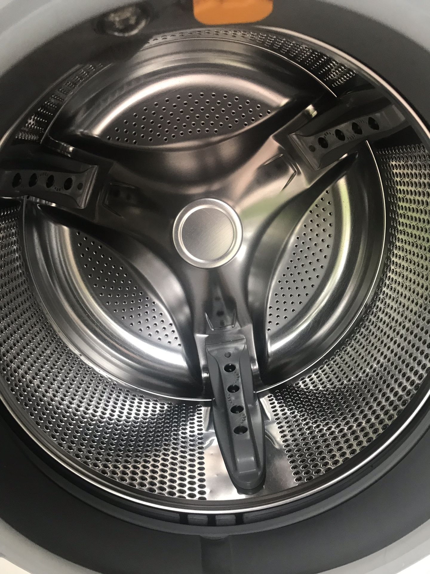 LG WM2487HWM TROMM Steam washer for Sale in Fort Lauderdale FL