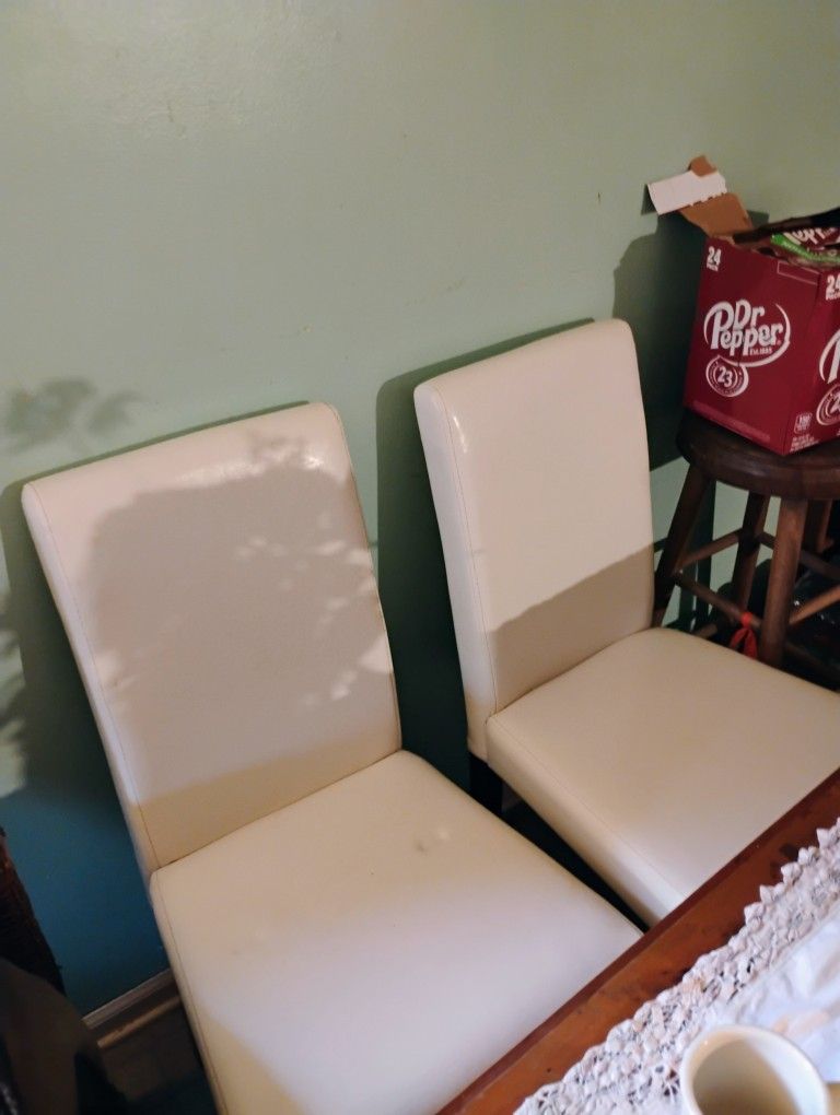 Set Of 4 Kitchen Chairs