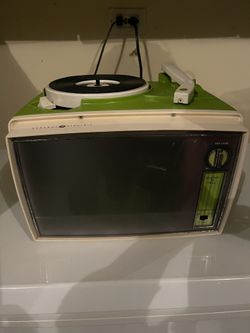 REDUCED - Vintage Mid Century Record Player with Video (Needs Needle)