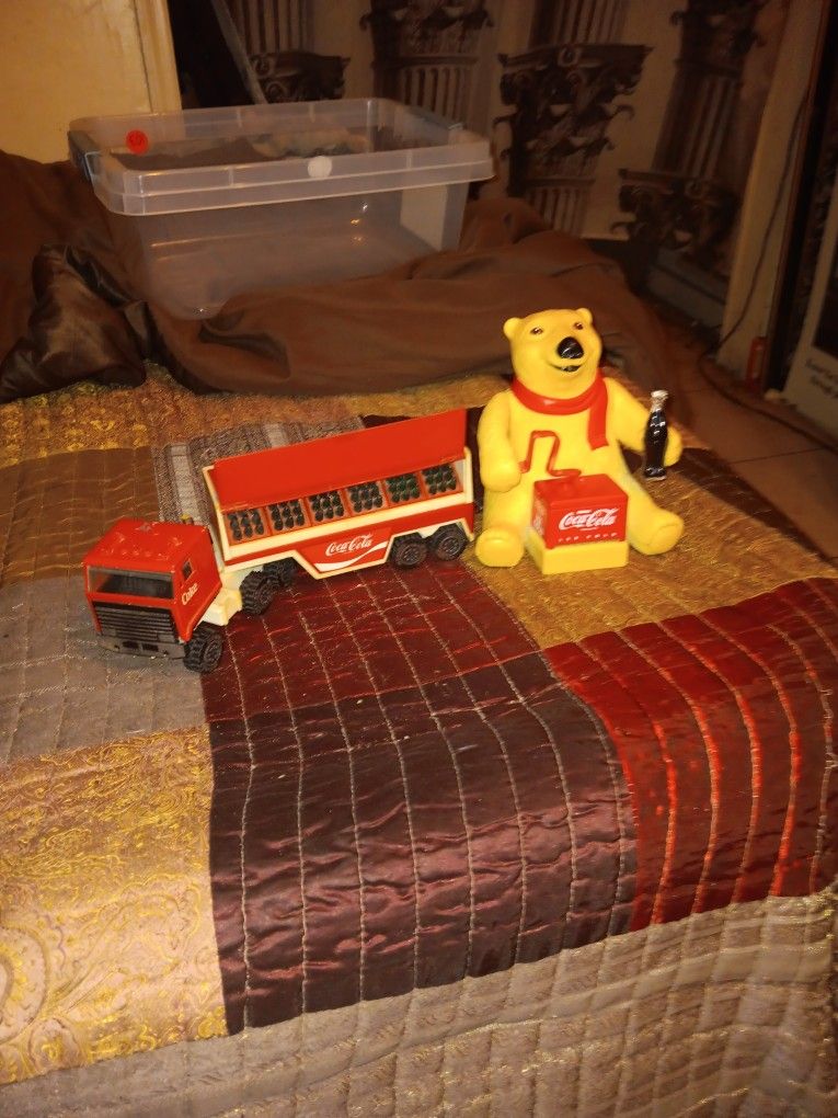 Coca-Cola Come Tractor Trailer Truck 1987 Remco & vintage battery-powered COCA-COLA advertising teddy toy, 