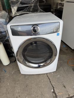 Electrolux electric dryer 7.0 cubic feet working perfect clean one receipt for 6 months warranty
