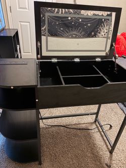 Makeup Table