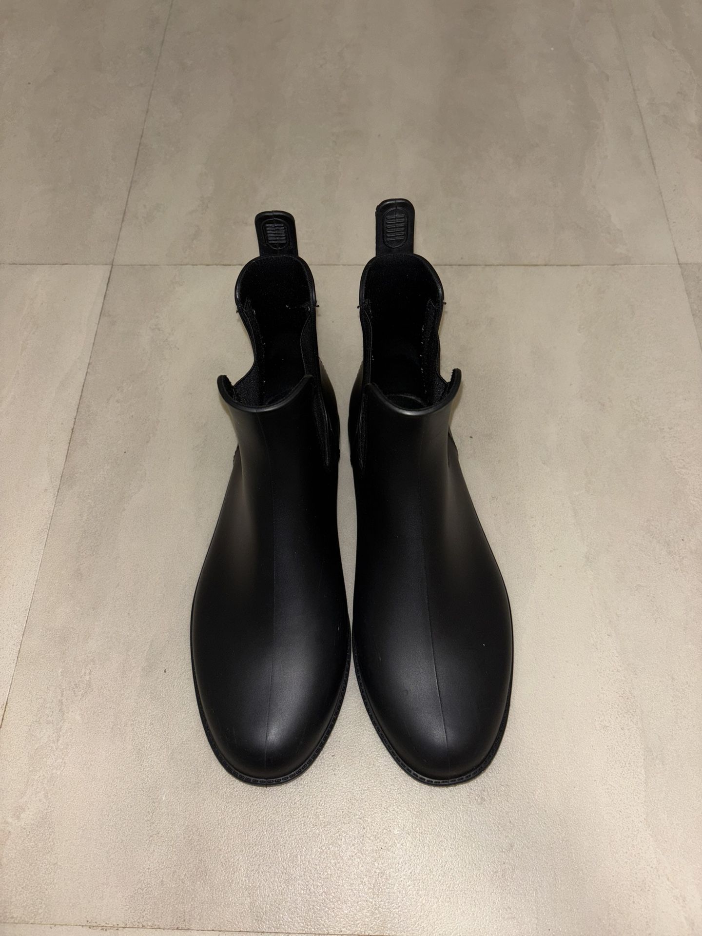 Black Rain Boots Size 7.5