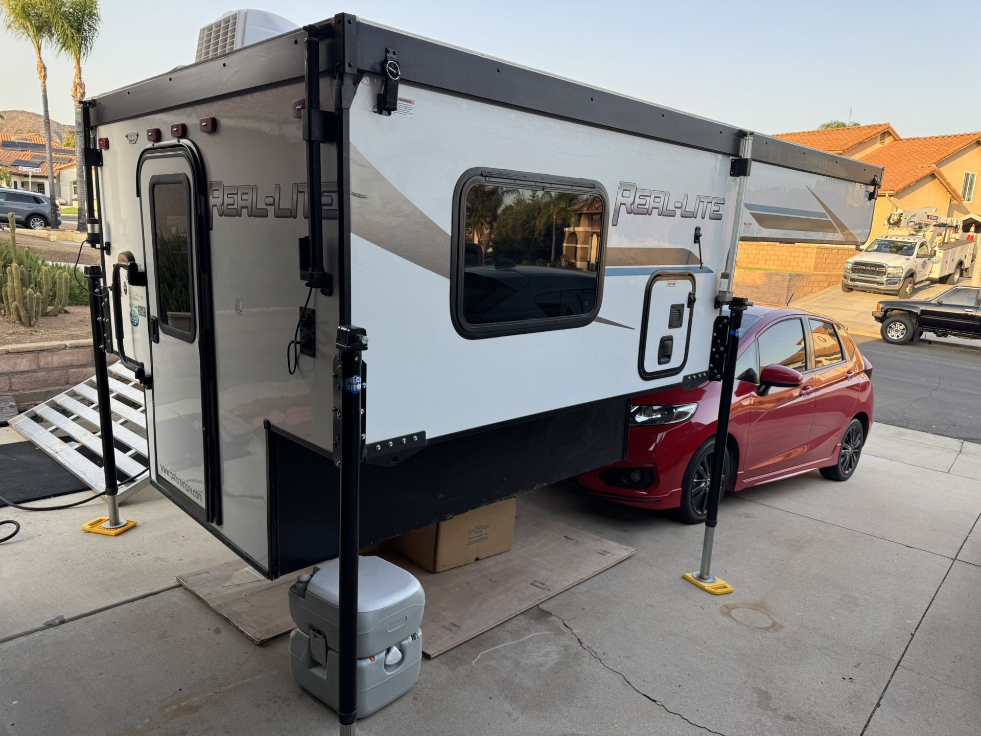 2021 Palomino 1604