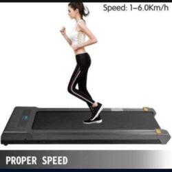 Walking Pad, 500W Motor Treadmills for Running, Adjustable 1-6.0km/h Speed for Home Running

1880 L5 