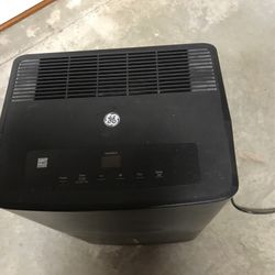 Ge Dehumidifier Like New