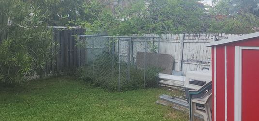Dog Pen 5x10