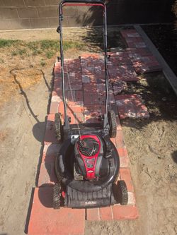 Briggs & Stratton Push Mower