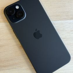 iPhone 15 128gb Unlocked ( Battery Health 99%)