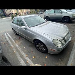 Mercedes E(contact info removed)