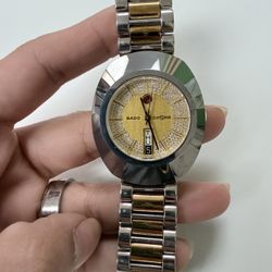 RADO® DIASTAR SWISS WATCH (contact info removed).3 SCRATCHPROOF WATERSEALED