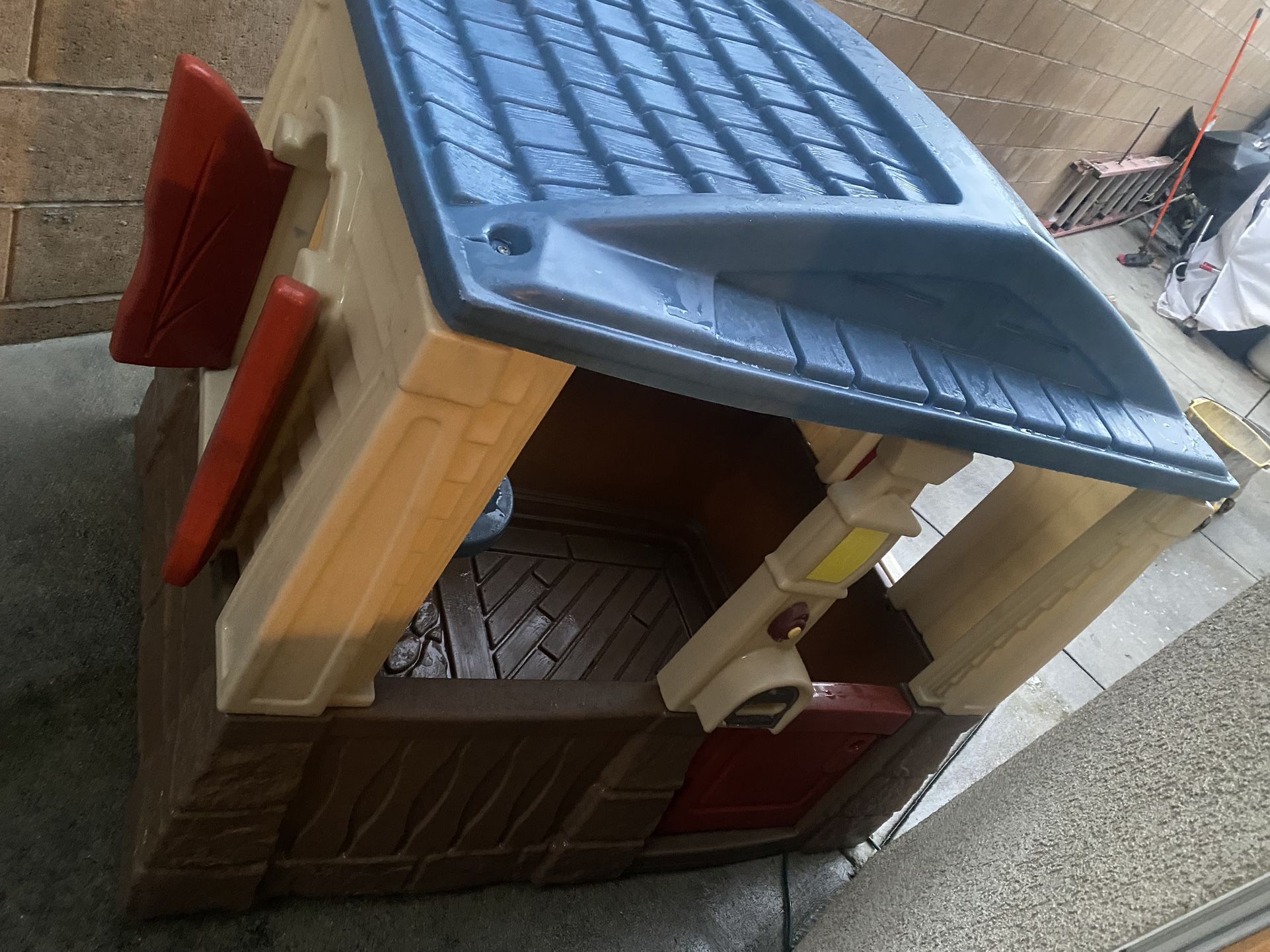 Step 2 Kids Playhouse