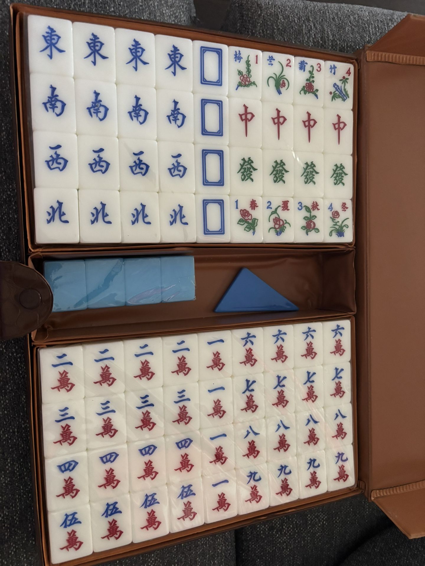 Brand New Mah Jong Set (blue)