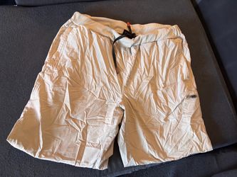 Women’s athletic pants