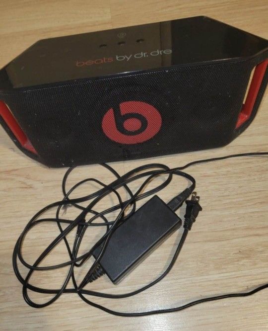 Beats By DR DRE Beatbox Portable Speaker
