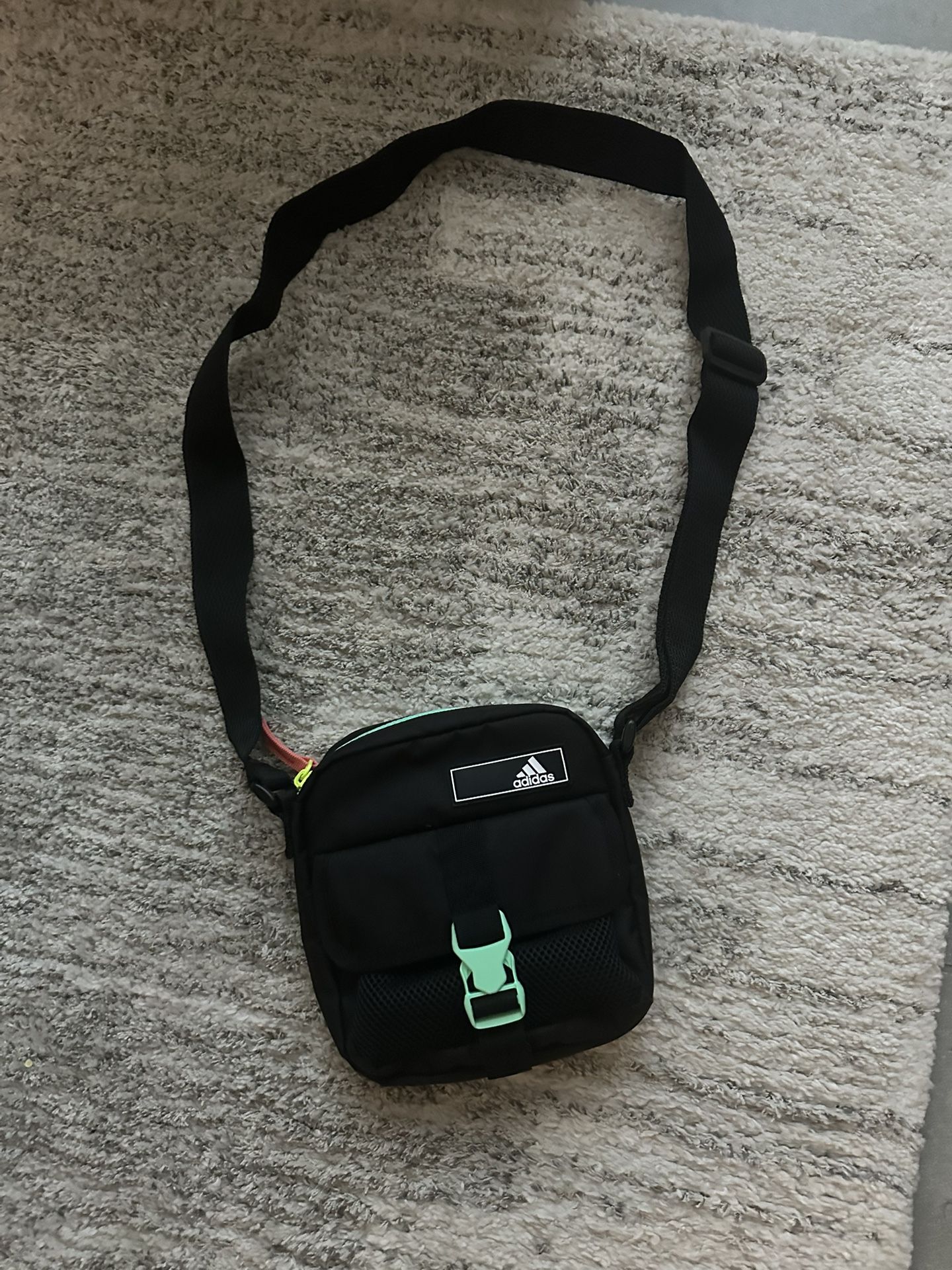 Adidas - Small Bag