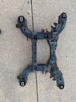 2020-2024 Ford Explorer crossmember