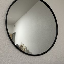 33” Circle Mirror 