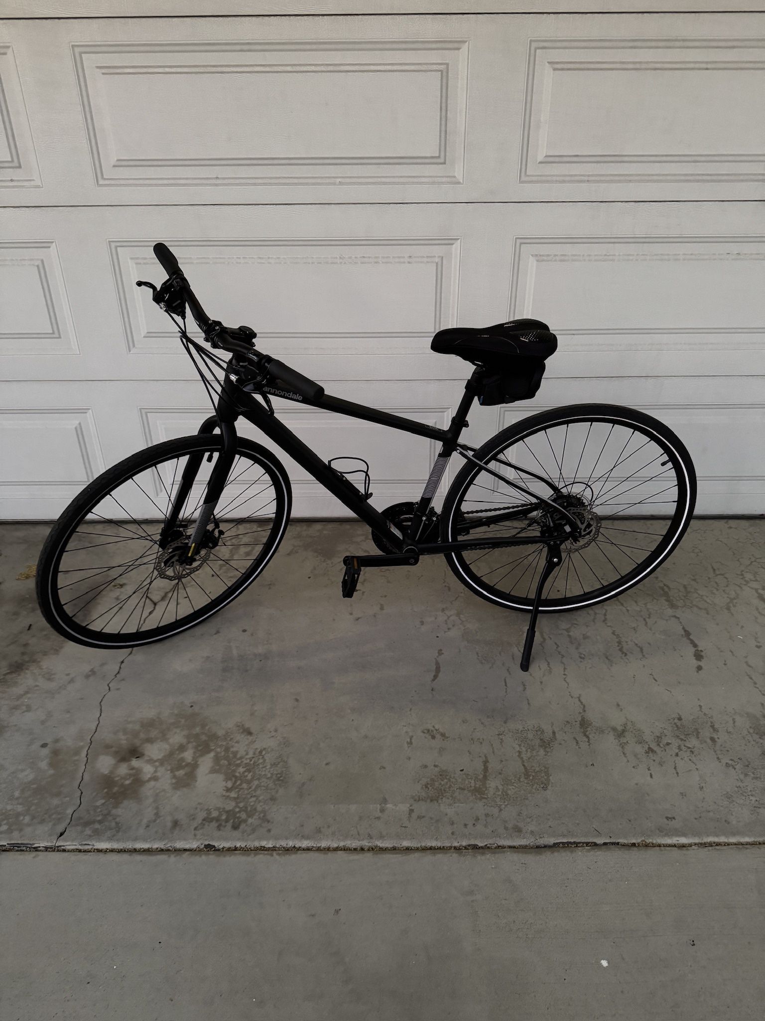 Cannondale Quick – Lightweight Hybrid Bike - Main Image