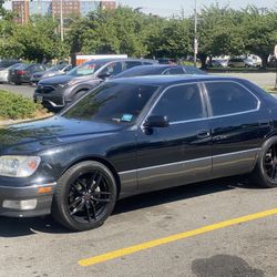 1999 Lexus LS 400
