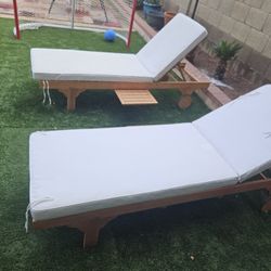 Newport Chaise Lounge Chair With Side Table 