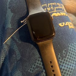 Apple Watch 44MM SE