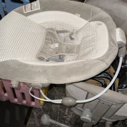 Baby Bouncer Works Good $20