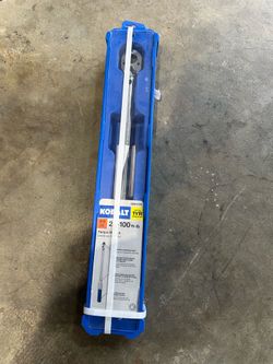 Pittsburgh 1/2 and 3/8 torque wrenches