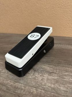 BBE Wah Vintage '67 Guitar Wah Pedal - White and Black