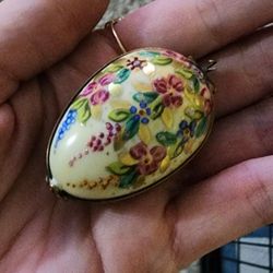 Vintage Egg 