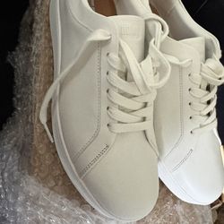 Women’s White Sneakers 