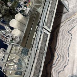 Table coffee, and a small table