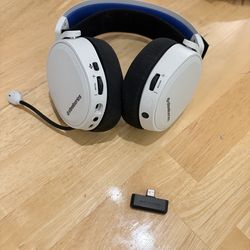 SteelSeries Arctis 7P Wireless Gaming Headset (PS5 / PC) – Great Condition