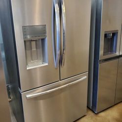 Frigidaire French Door Refrigerator RHZ42