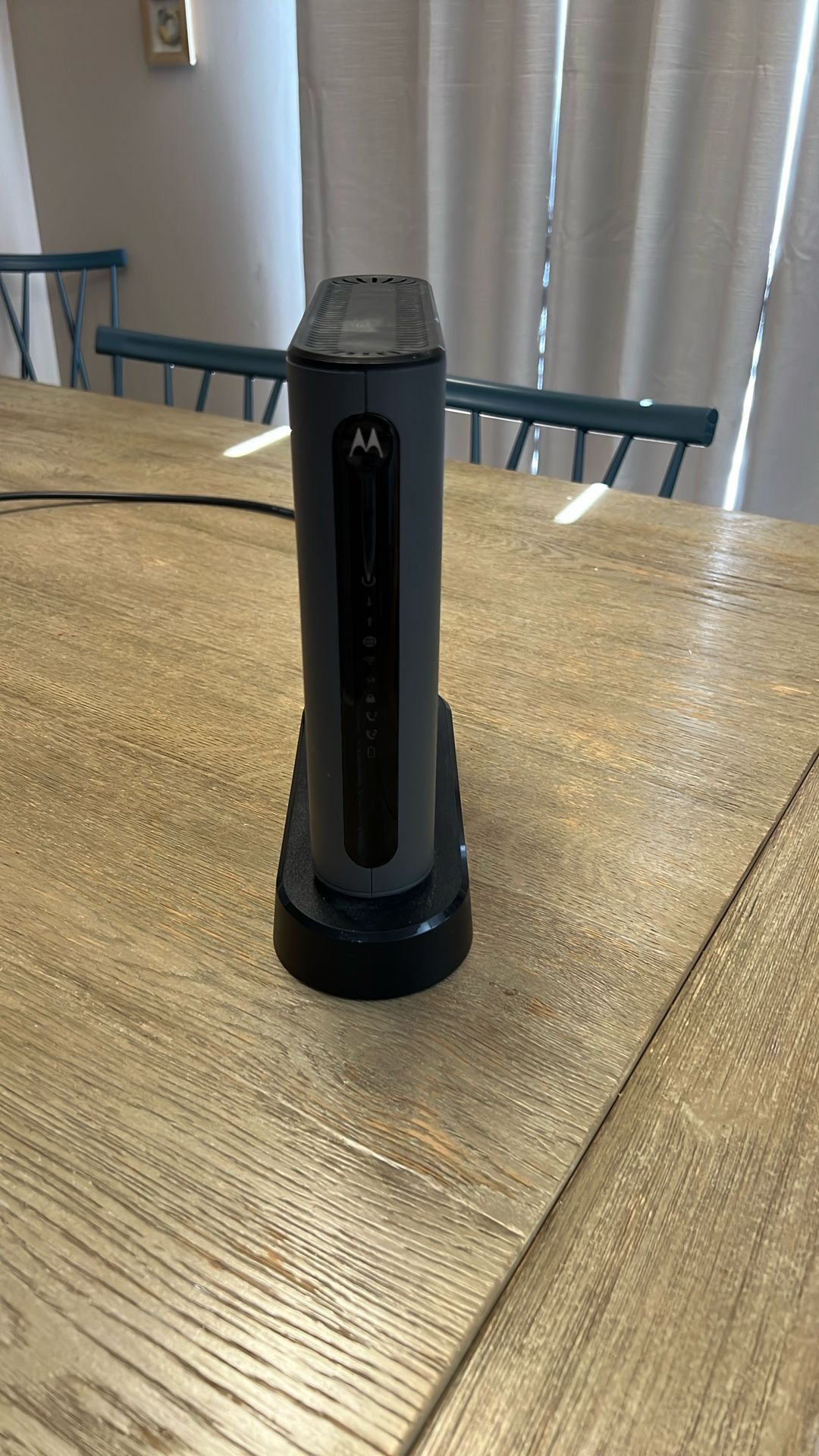 Motorola Cable Modem Plus Router With Voice