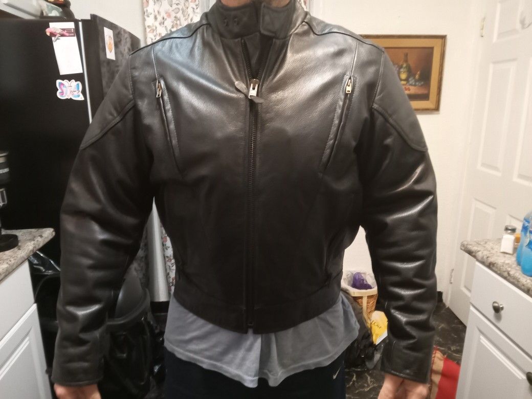 Mens Motorcycle Black Leather Jacket Large 7 Lbs Good Condition