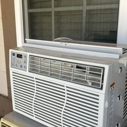 Air Conditioner AC- Aire Acondicionado 