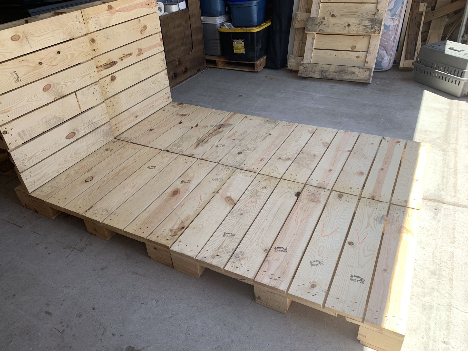 Pallets for bedframes/ projects