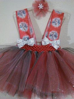 NEW! Olaf Tutu with clip