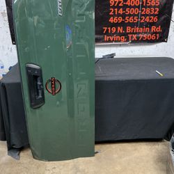 NISSAN FRONTIER 2023-2025 TAILGATE with CAMERA OEM