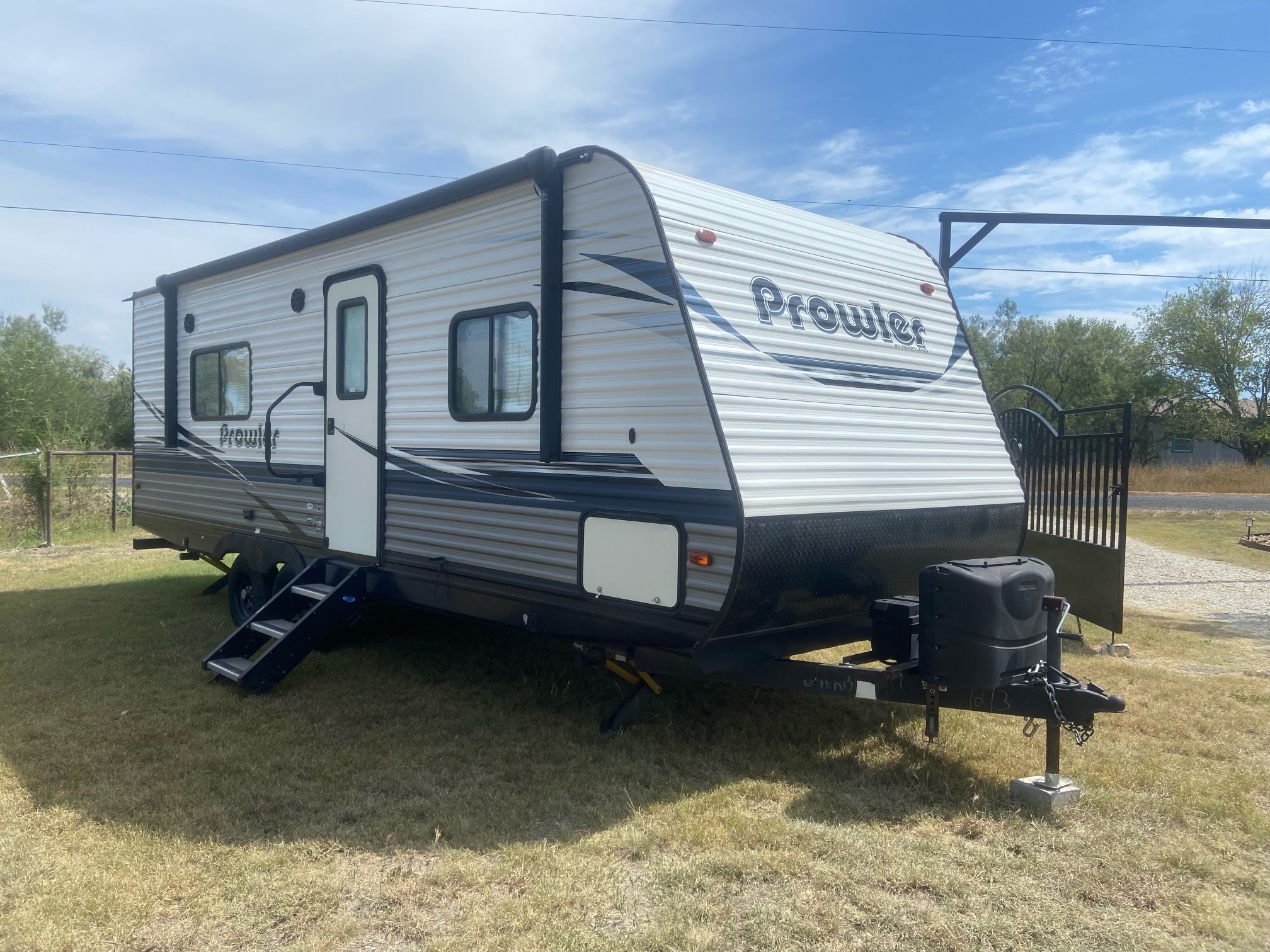 Rv 2020 Cold A/c Every Thing Works Heartland Prowler 240RB Length 28