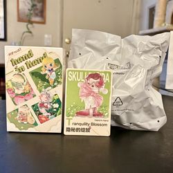 Hand in Hand Series Super Secret - Skullpanda Tranquility Blossom