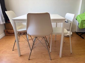 IKEA White Extendable Dining Table + 4 Chairs – Excellent Condition