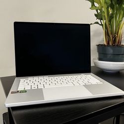 ASUS ROG Zephyrus G14, 3K OLED, RTX 4060, Ryzen 9, 16GB RAM, 1TB SSD