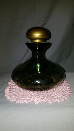 Geni/Cologne/perfume bottle
