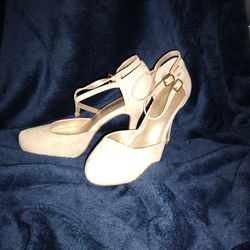 Dream Pairs,  Nude, Size 8.5