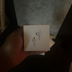 Wireless bluetooth earbuds 
